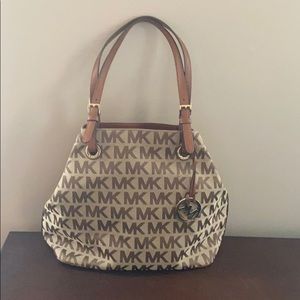 Michael Kors tote